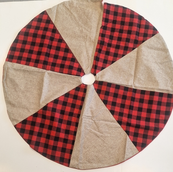 Buffalo and Burlap Christmas Tree skirt - New in sealed package - Picture 1 of 1